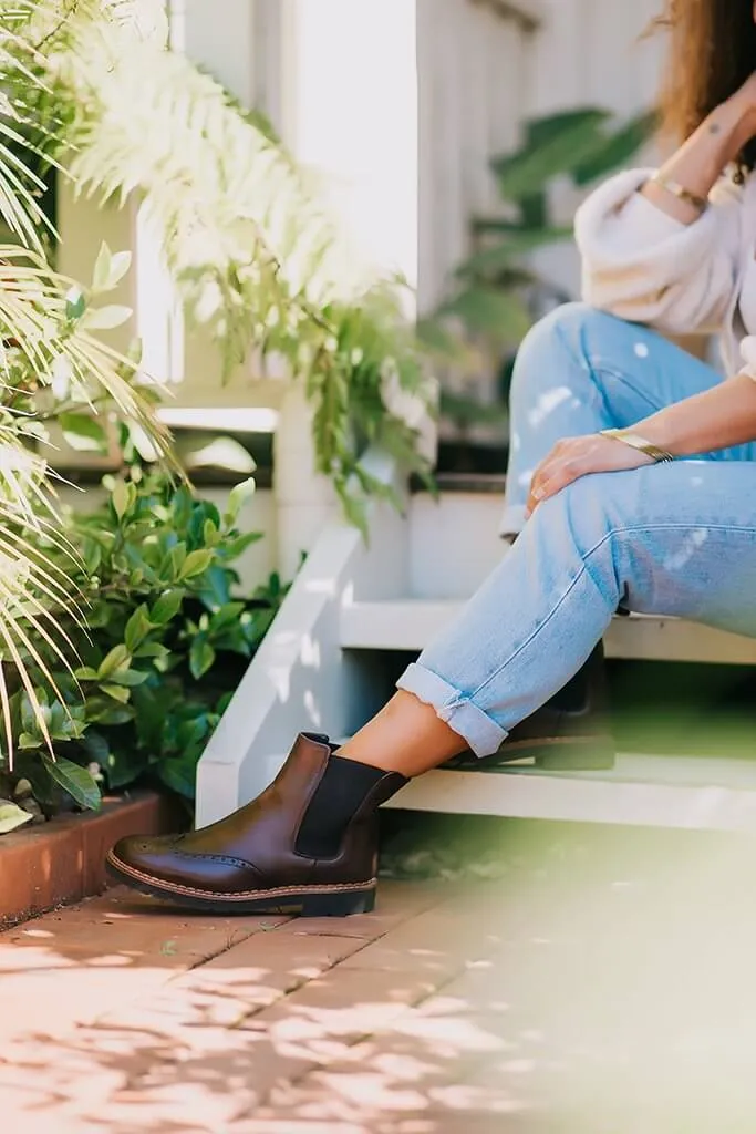 Abril Chelsea & Oxford Boots - Brown Leather