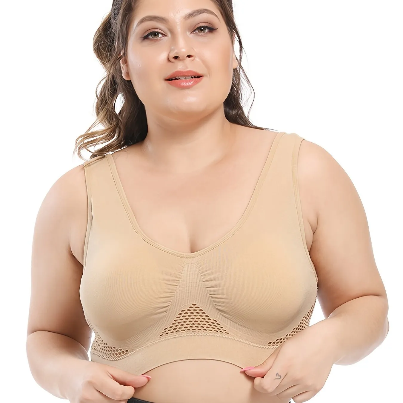 Breathable Plus Size Sports Bra with Pads - High Stretch and Seamless for Women