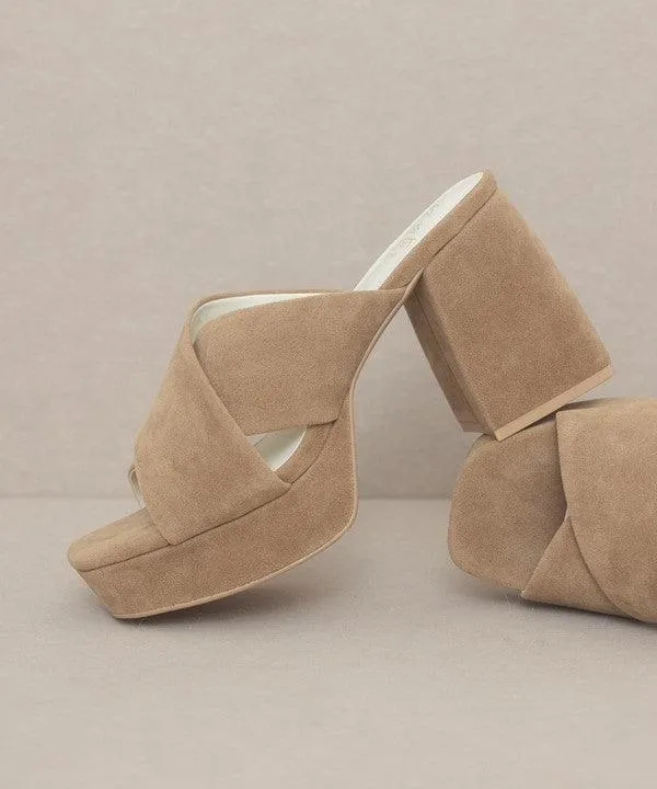 Carmen - Chunky Platform Mule Heel