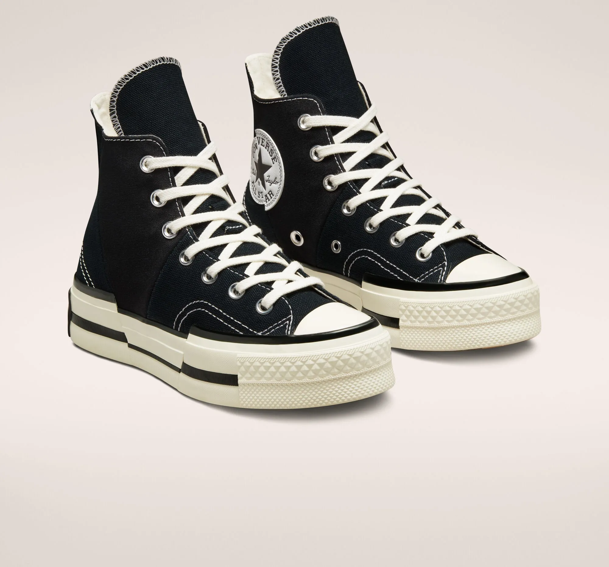 Chuck 70 Plus Unisex in Black