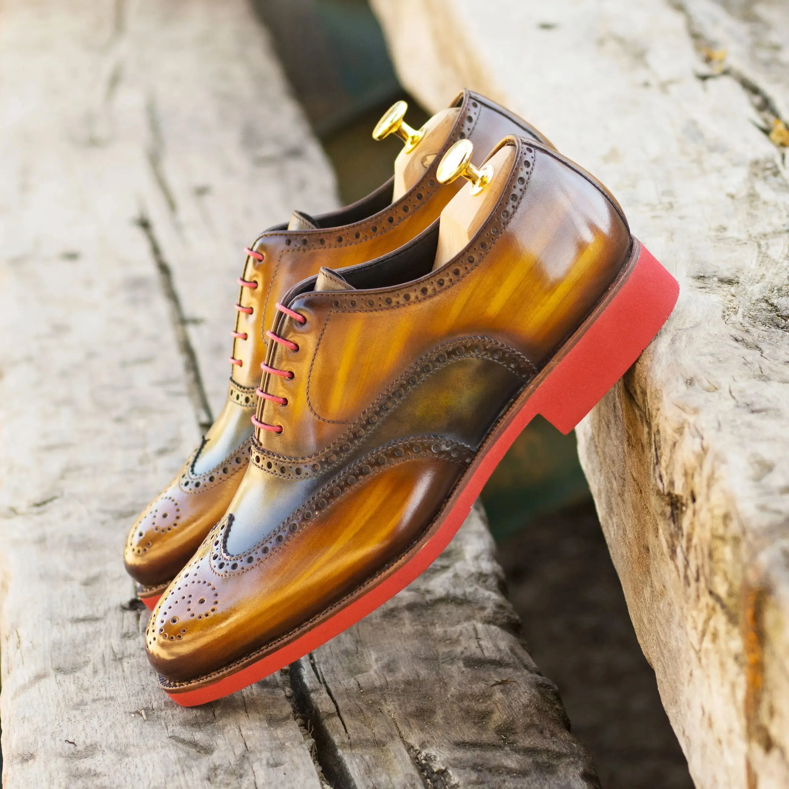 DapperFam Aeron in Cognac / Green Men's Hand-Painted Patina Full Brogue