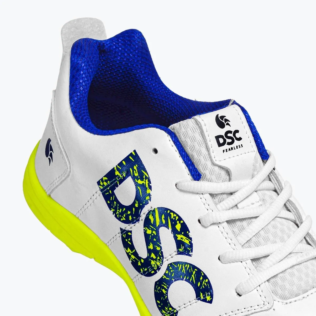 DSC Beamer Cricket Shoes