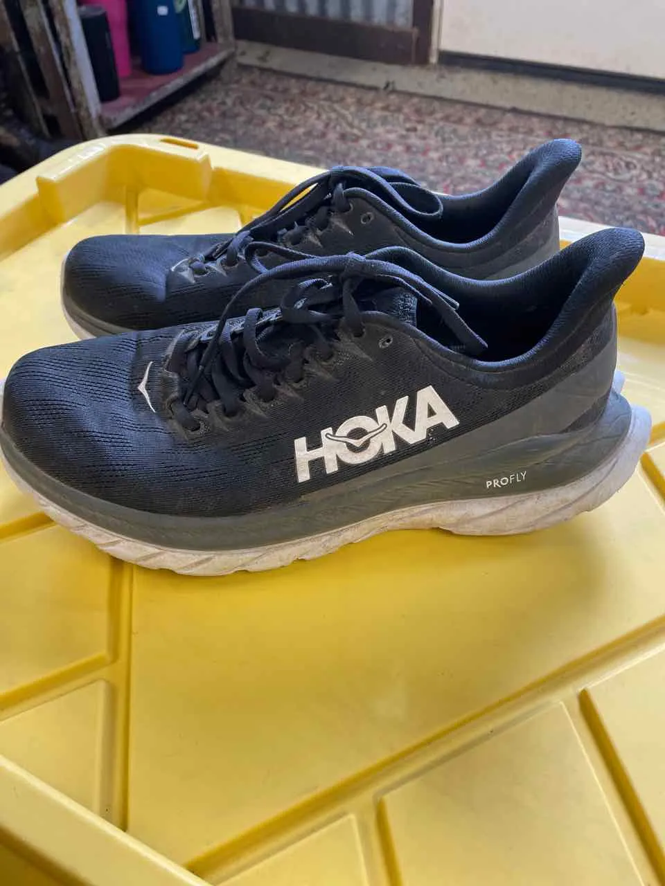 Hoka Running Shoes Men's 9