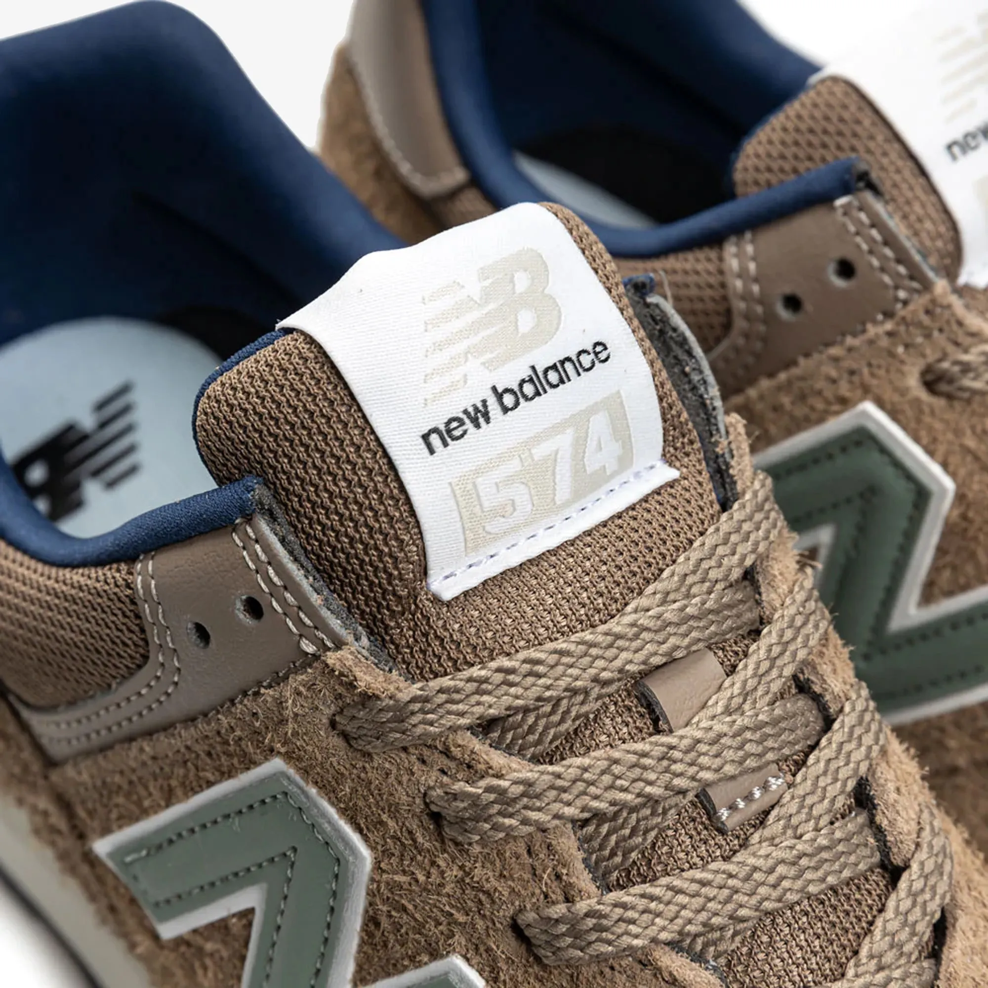 New Balance | 574  { BROWN/ROYAL BLUE