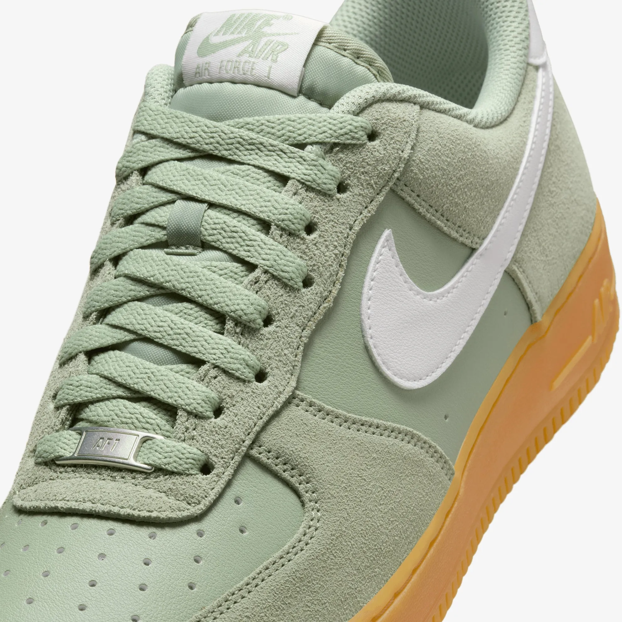 NIKE | AIR FORCE 1 '07 LV8 { JADE HORIZON/SUMMIT WHITE