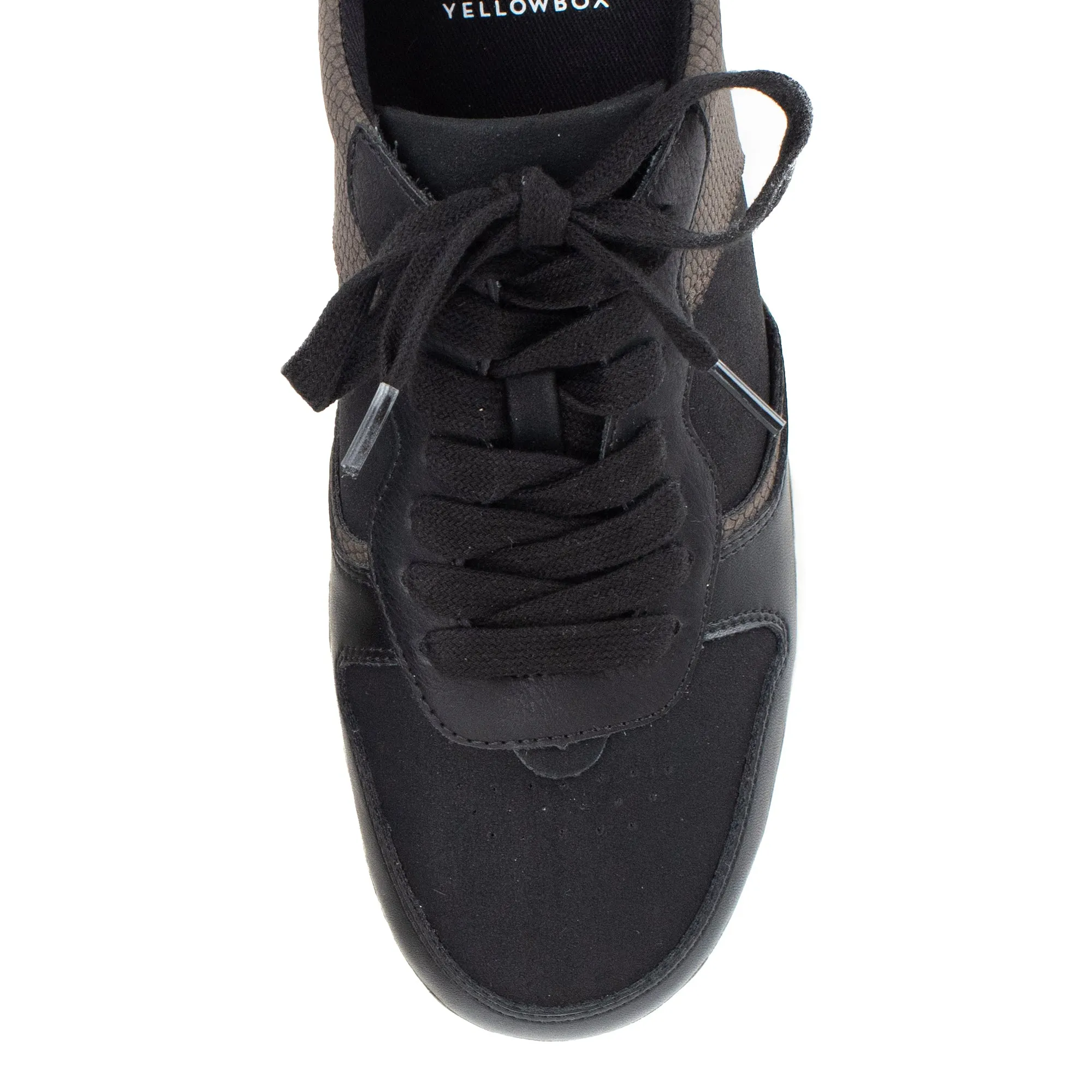 Nilana Low-Top Sneaker